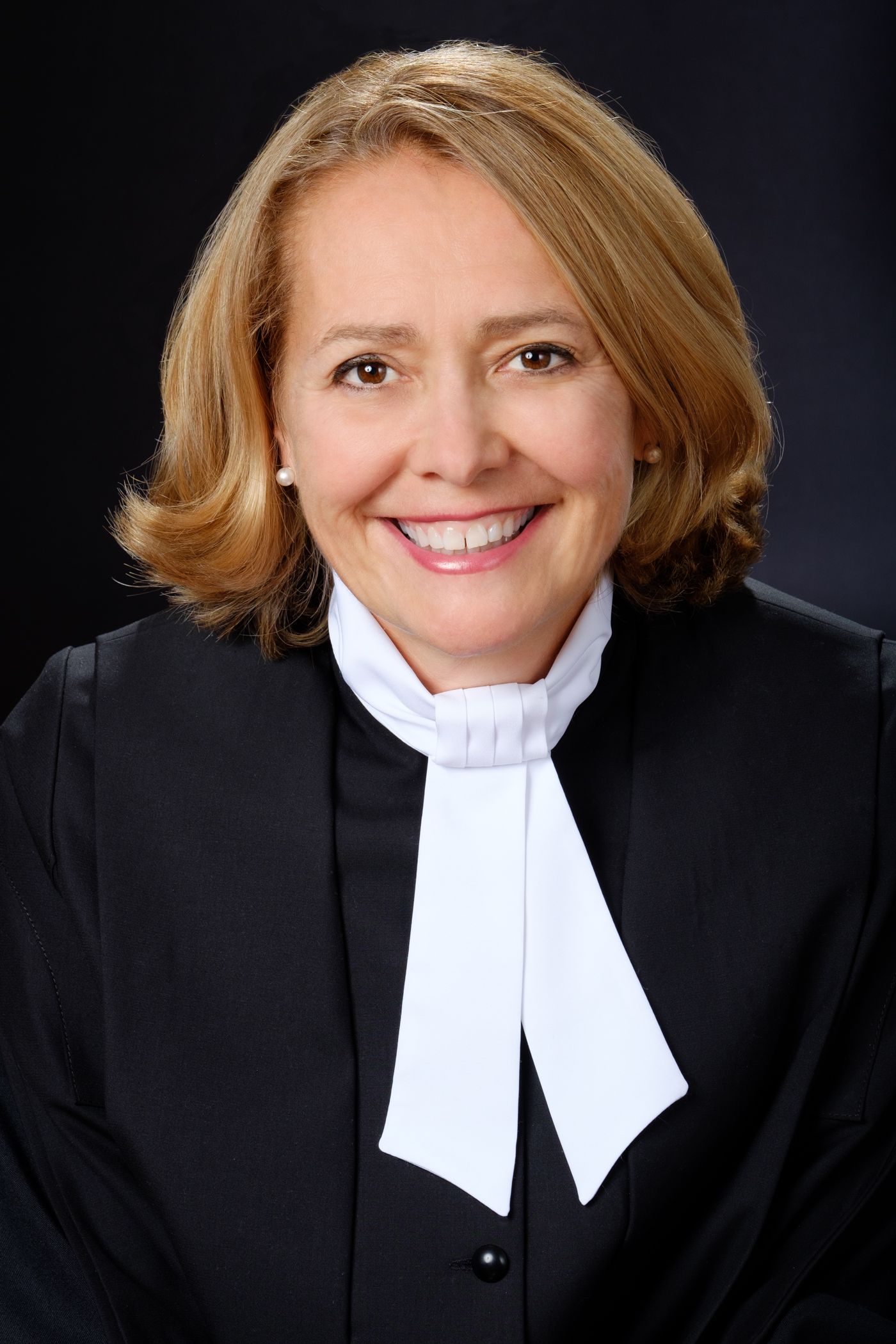 [Translate to Anglais:] L'honorable Geneviève Marcotte