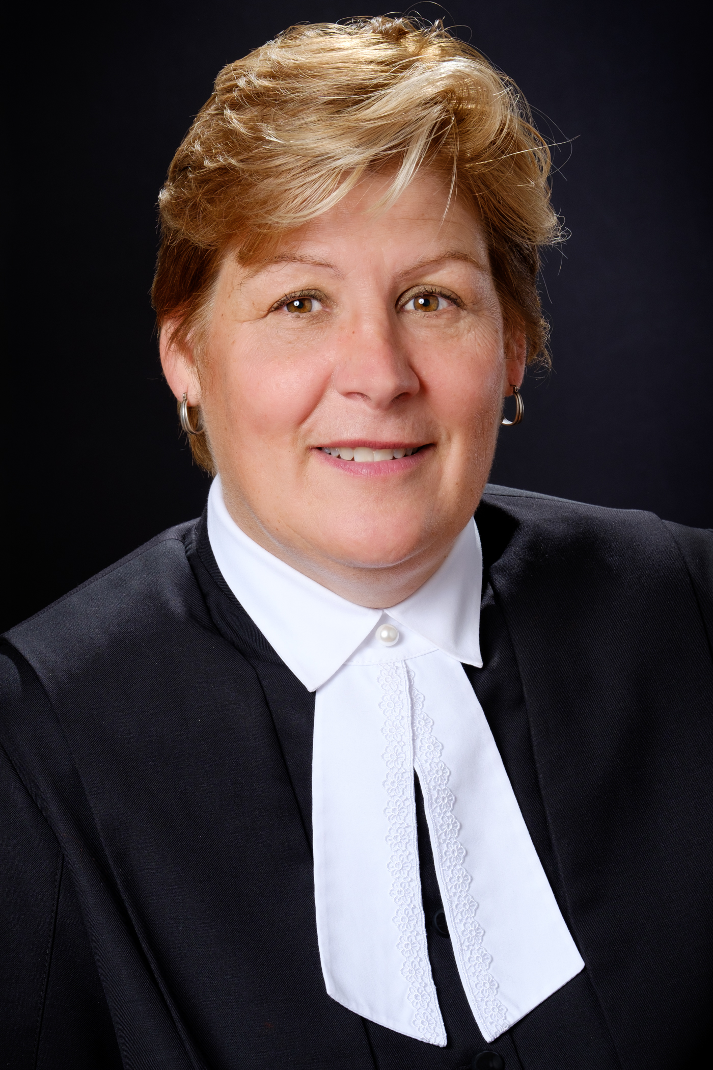 [Translate to Anglais:] L'honorable Marie-Josée Hogue
